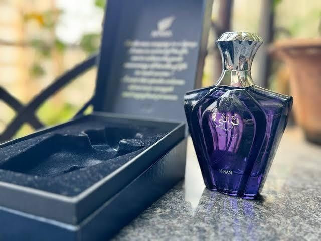 عطر ادکلن ۹۰ میل مردانه برند افنان مدل تراثی بلو رایحه بولگاری تایگار
